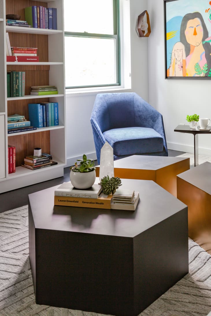 NYC Apartment Bold Art and Color | Apartment Therapy - Apartment Interiors With Bold Art Statement